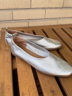 Everlane Silver Metallic Ballet Flats